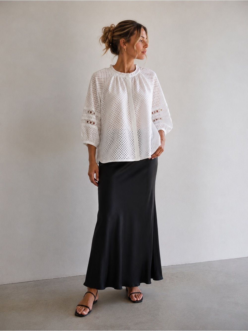 Banana Republic Bohemian Romantic TEXTURED EYELET BLOUSE White Size SP